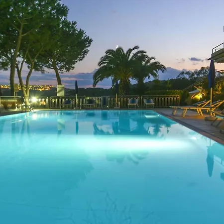 Il Porto 13 - Goelba Апартаменты