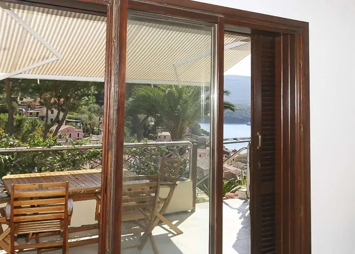 Il Porto 13 - Goelba * Порт-Аццурро