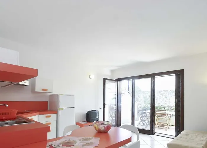 Il Porto 13 - Goelba *