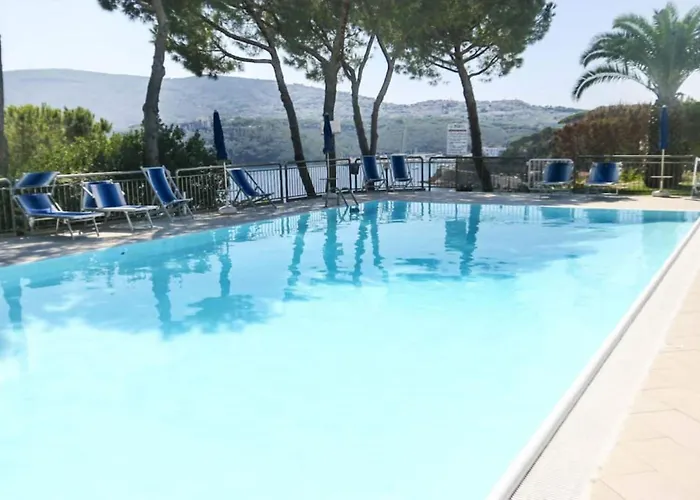 Il Porto 13 - Goelba * Порт-Аццурро