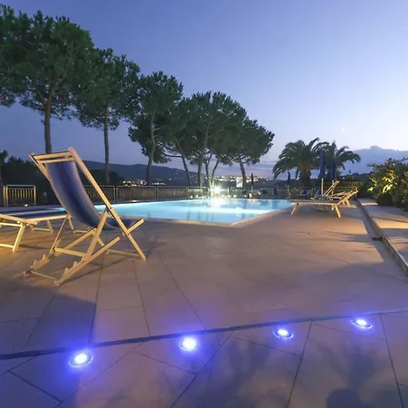 Il Porto 13 - Goelba 公寓 阿祖罗港